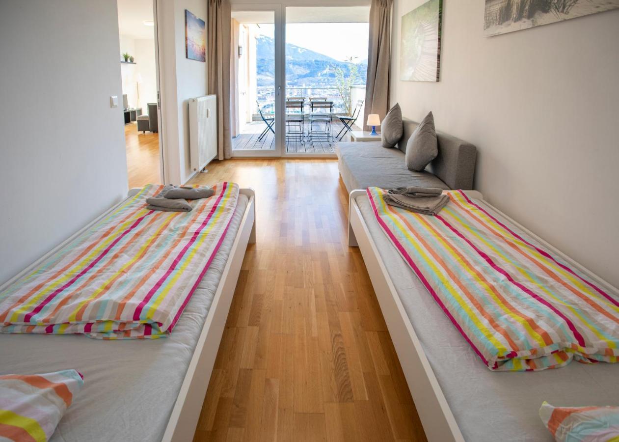 Of I Free Parking Apartment